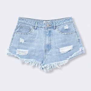 Refugee distress shorts